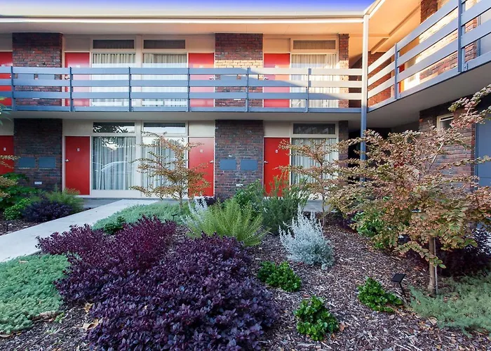 Kings Park Motel